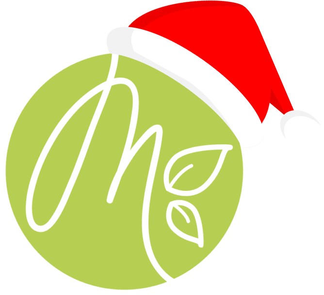 Mara Kosmetik Logo mit Weihnachtsmütze